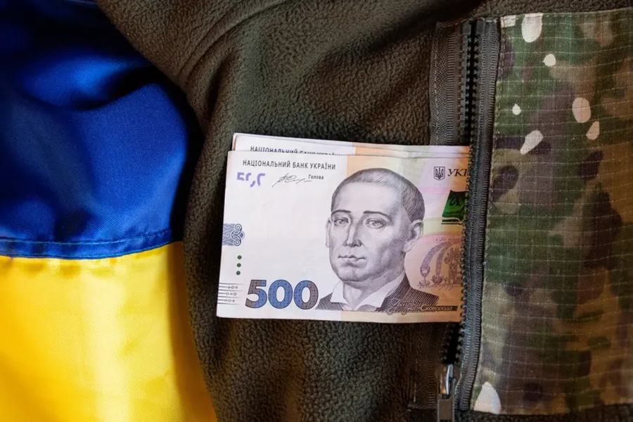 Як військовослужбовцю порахувати свою майбутню пенсію: практичний гід