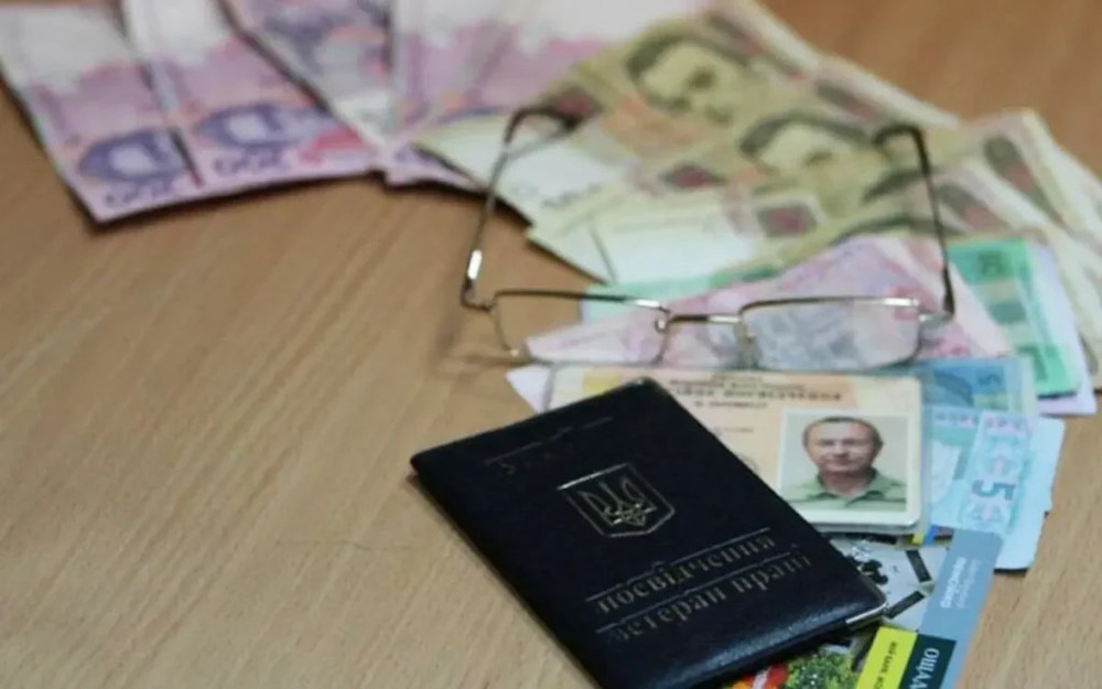 Соціальні гарантії для ветеранів праці у 2026 році: пільги, доплати та порядок оформлення