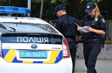 Чи можуть поліцейські зупиняти авто без причини у військовий час?